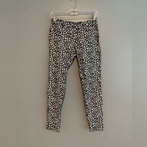 Black & white cheetah leggings with pockets
